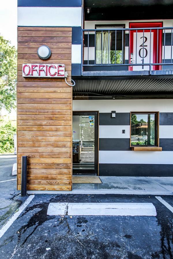 The Asheville Inn Bagian luar foto